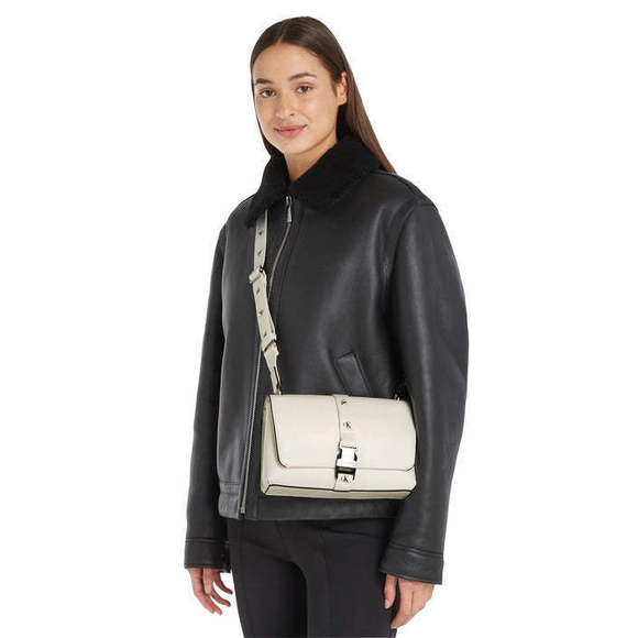 Calvin Klein Jeans Women Bag - Picture 3 of 4